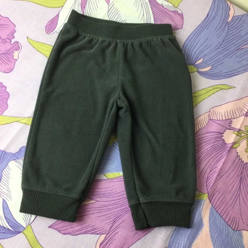 EUC Carter’s Baby Set Zip-Up  Lightweight Jacket & pants 9 months